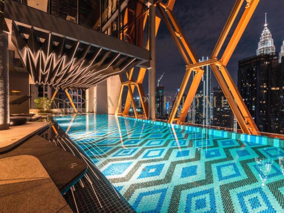 Scarletz Suites At Klcc By Veedu Hauz Куала-Лумпур Екстер'єр фото